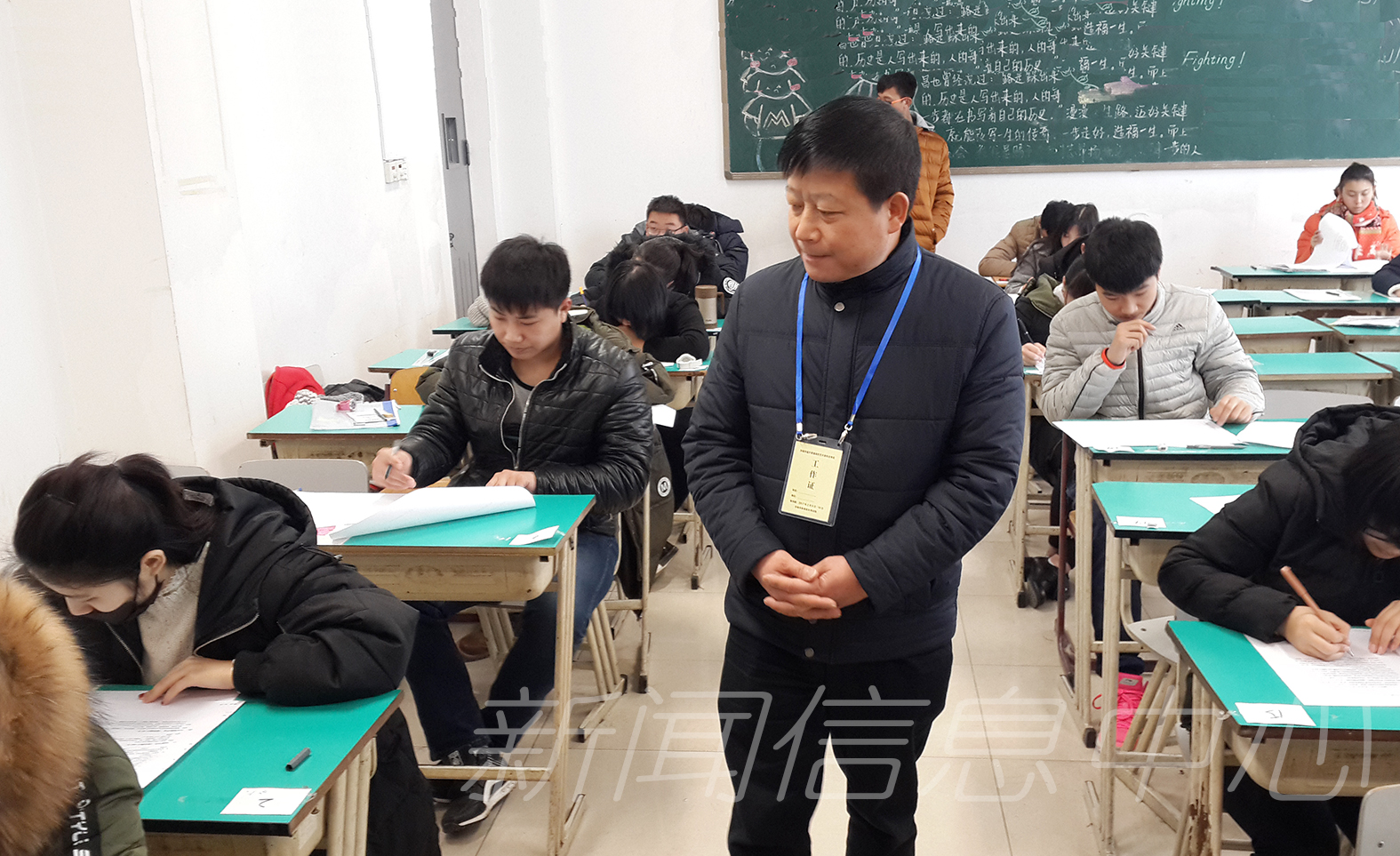 校领导巡视2017年我校省外艺术类专业招生考试现场
