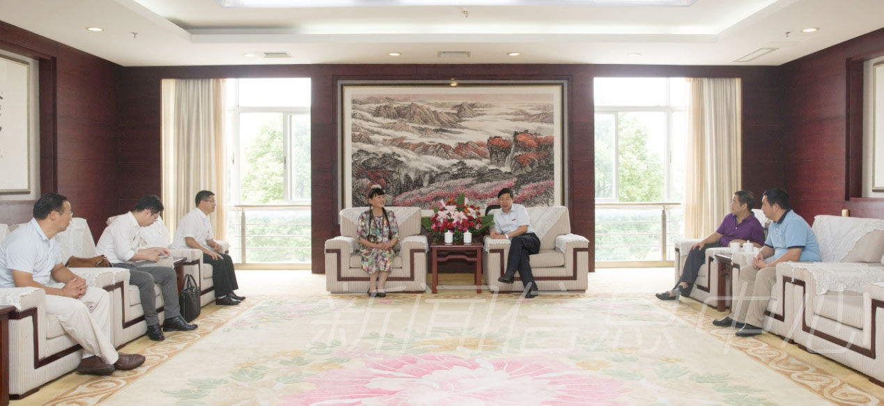 忠贞为教 师德如天——我校第三届“弘德”师德论坛成功举办