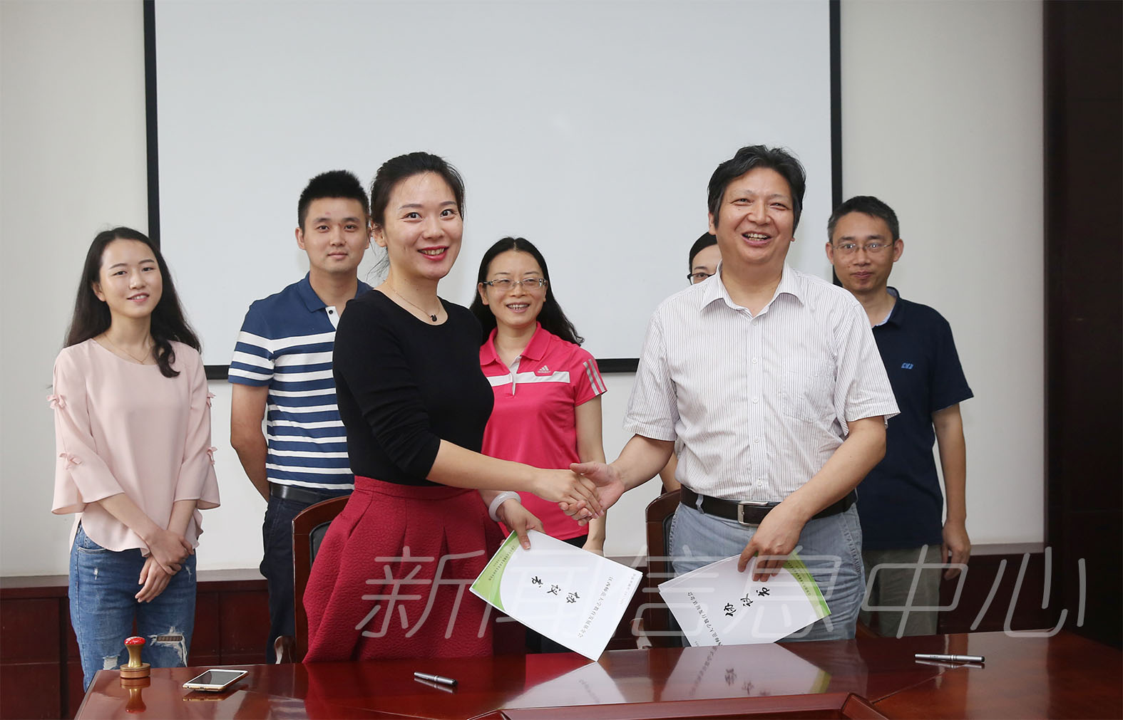 江西天使集团与我校签署合作协议