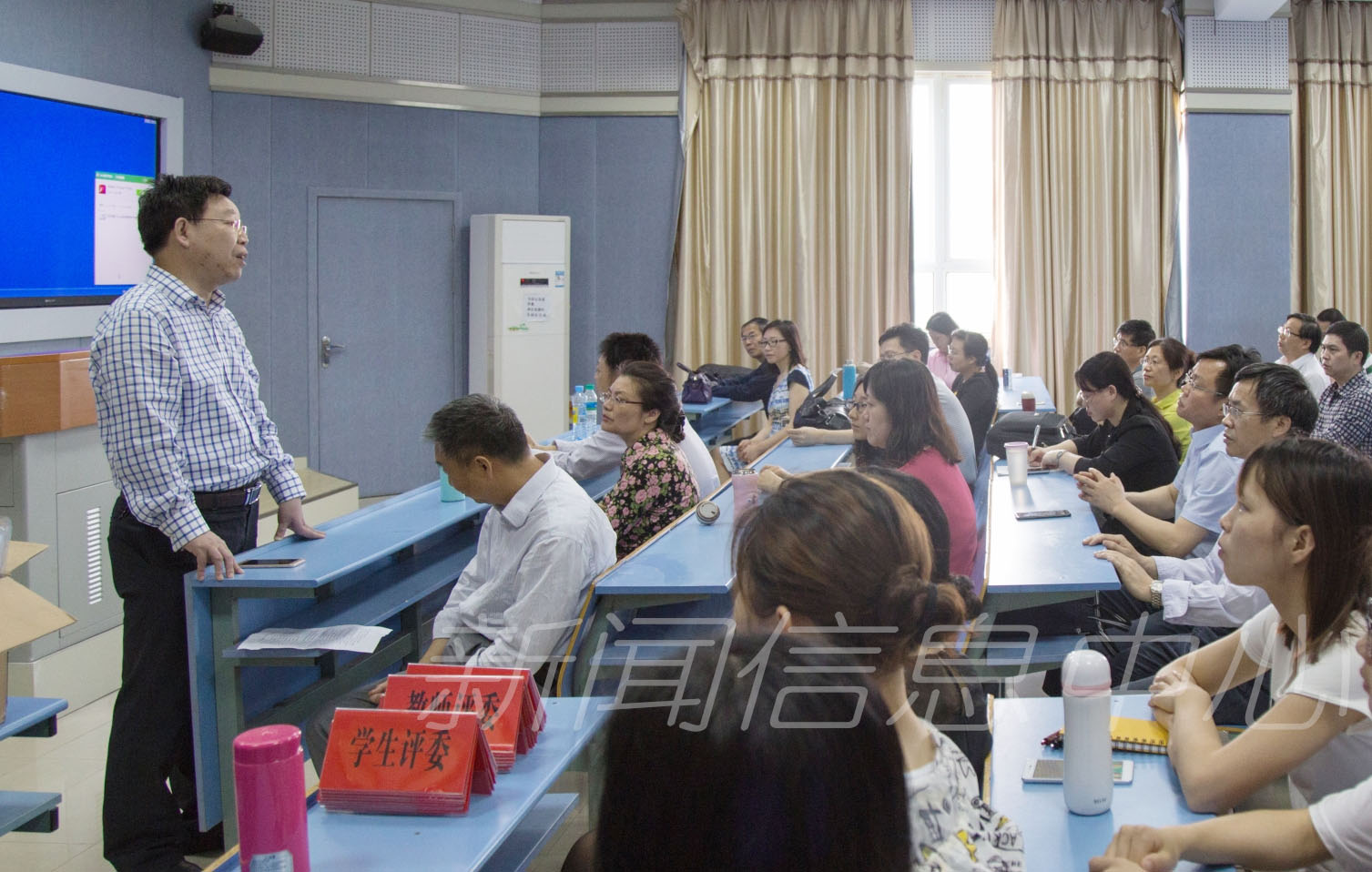 学校举行2016-2017学年课程教学“十佳百优”评选活动
