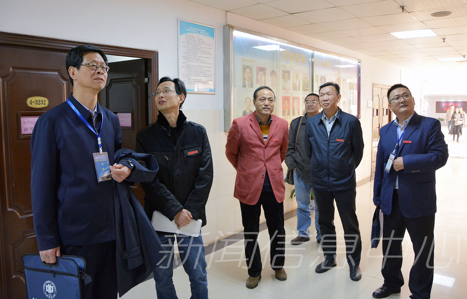 评估专家刘仲奎走访考察数学与信息科学学院