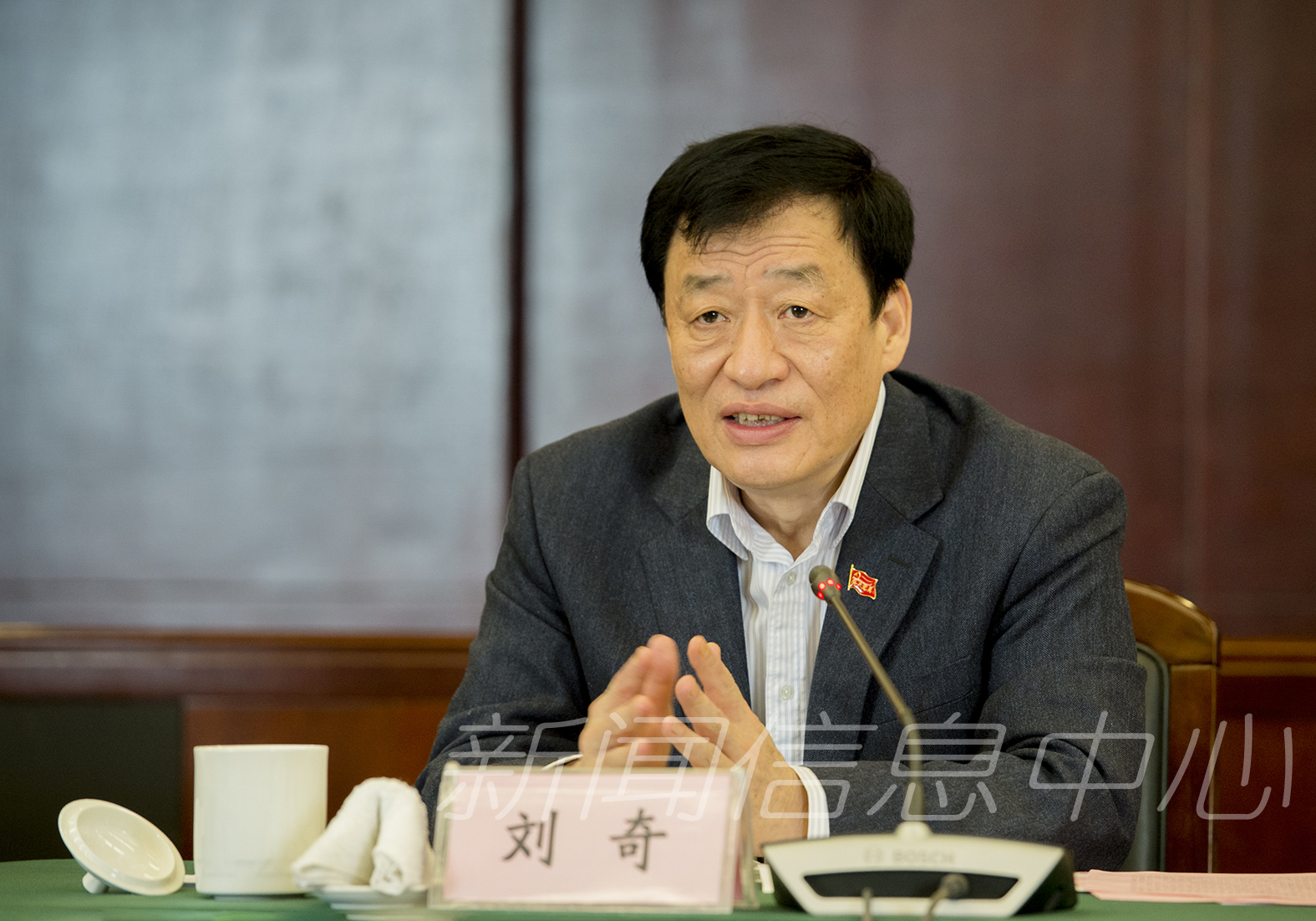 省长刘奇莅临学校考察指导工作