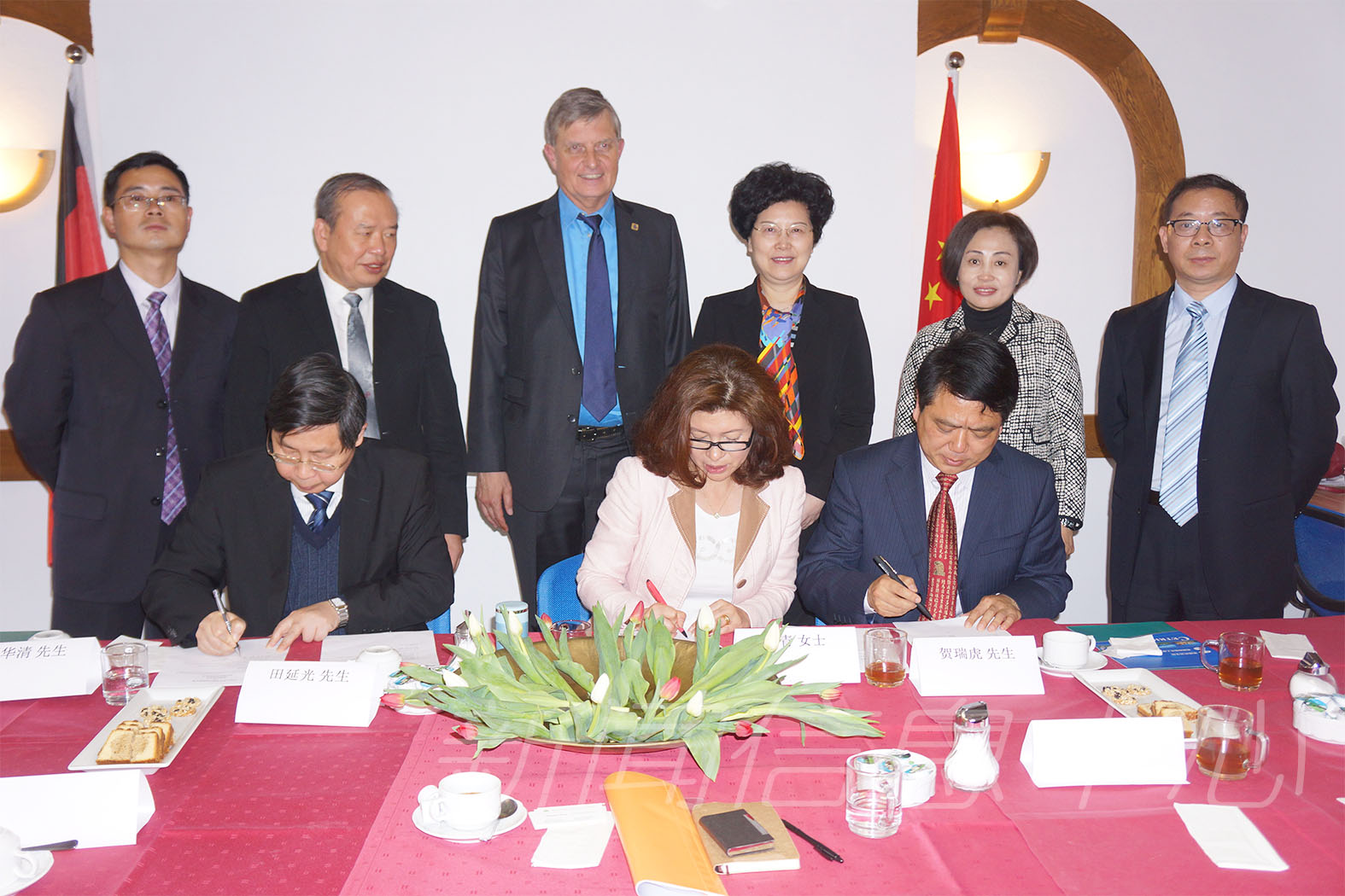 校领导随江西教育合作与交流代表团出访德国等国