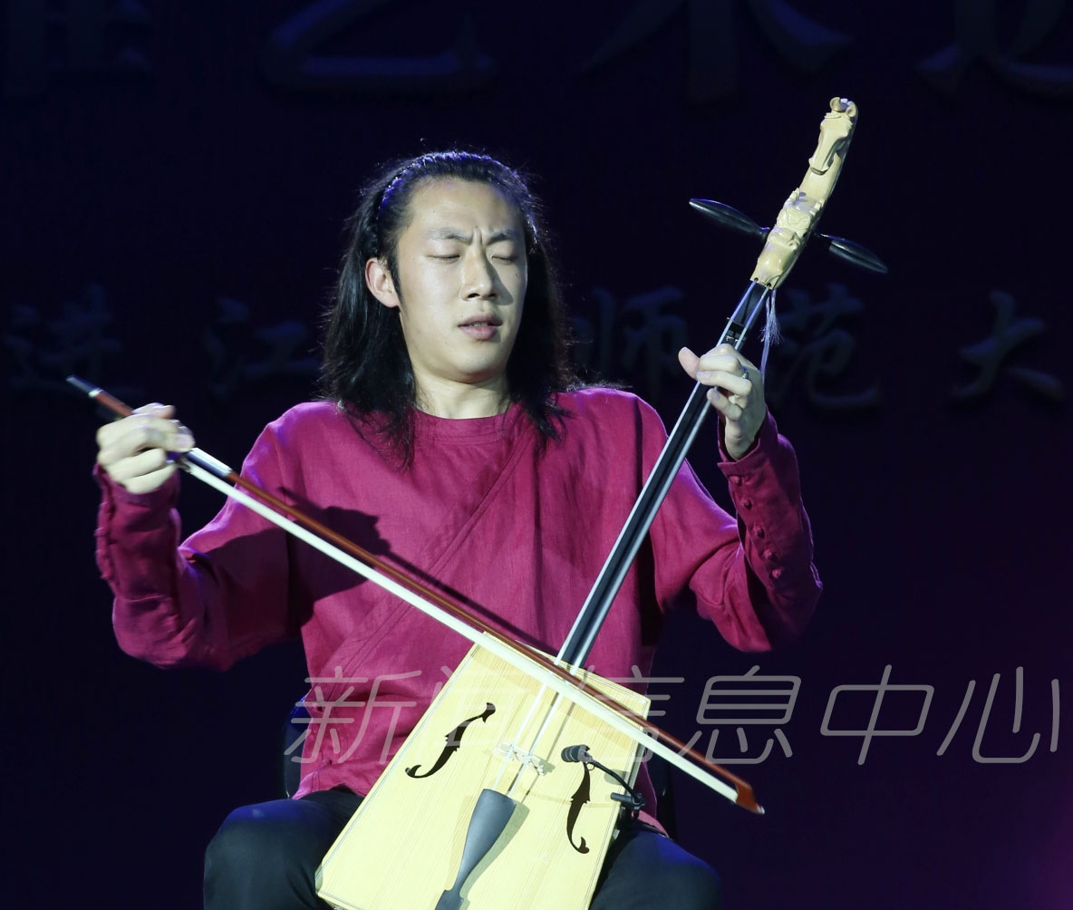 高雅艺术进校园——中央民族歌舞团走进我校