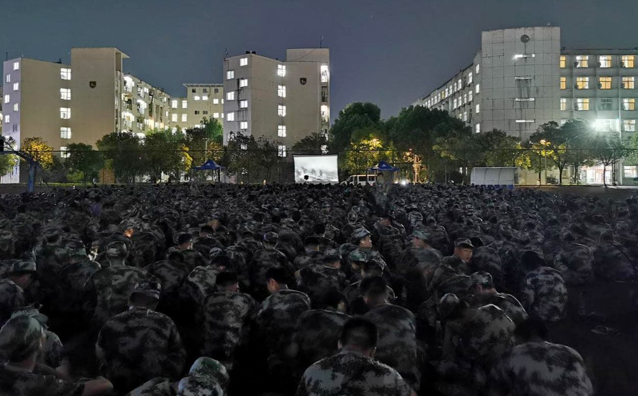 【军训•悦青春】学校举办红色观影活动