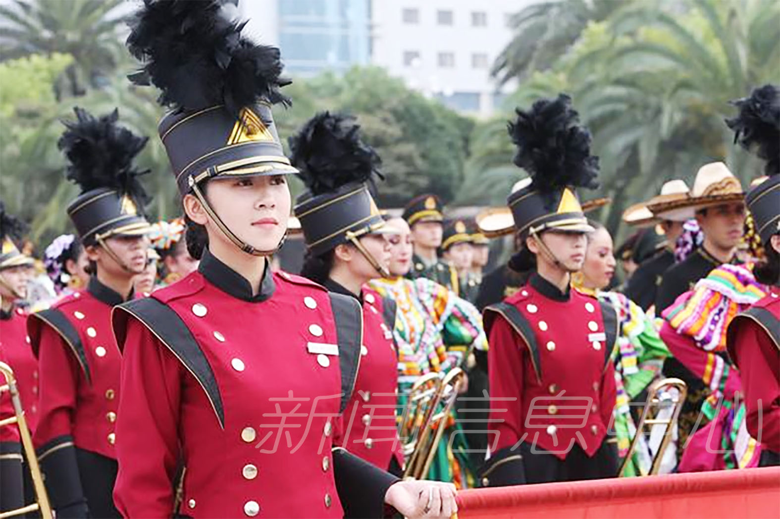 我校女大学生军乐团再次精彩亮相南昌国际军乐节