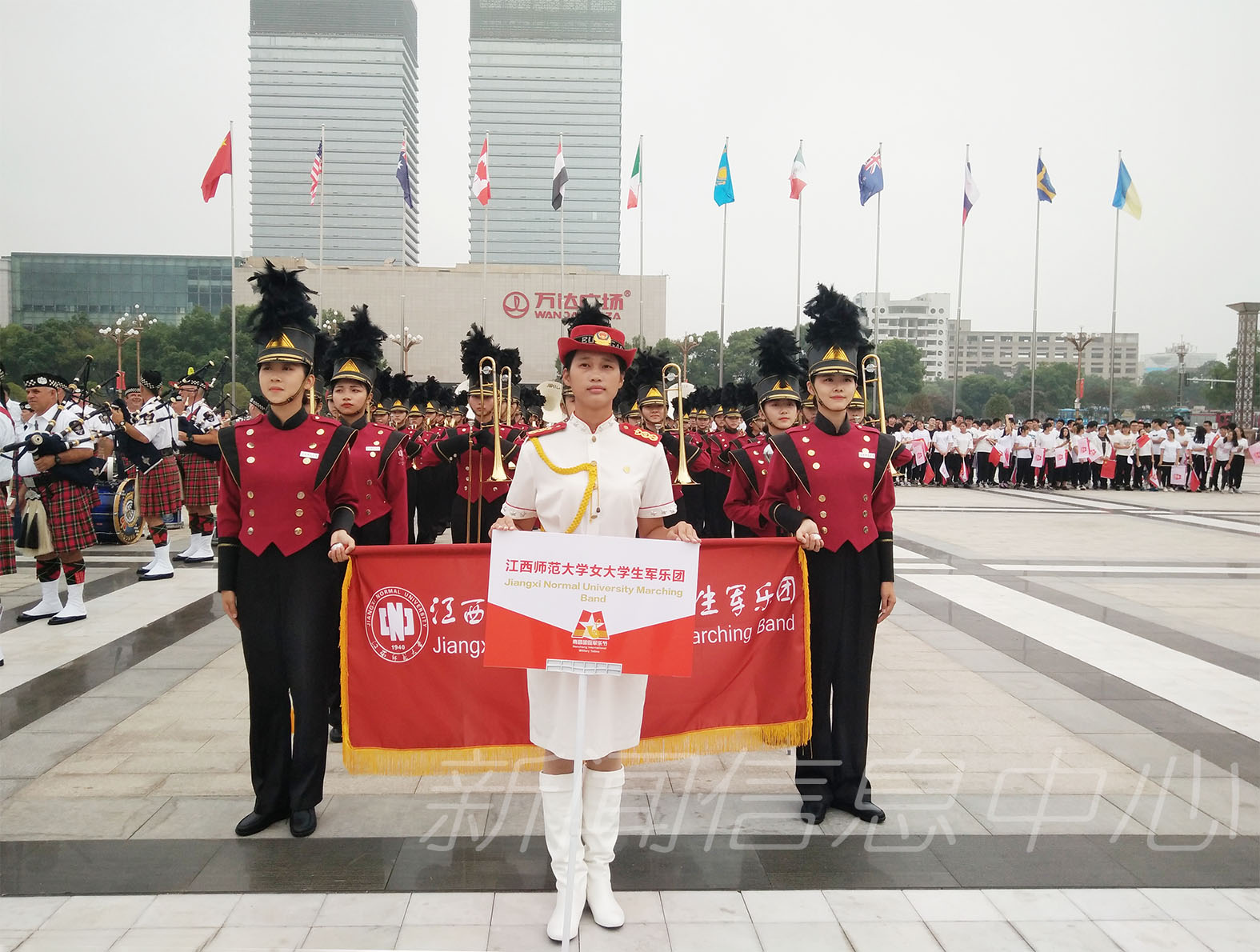 我校女大学生军乐团再次精彩亮相南昌国际军乐节
