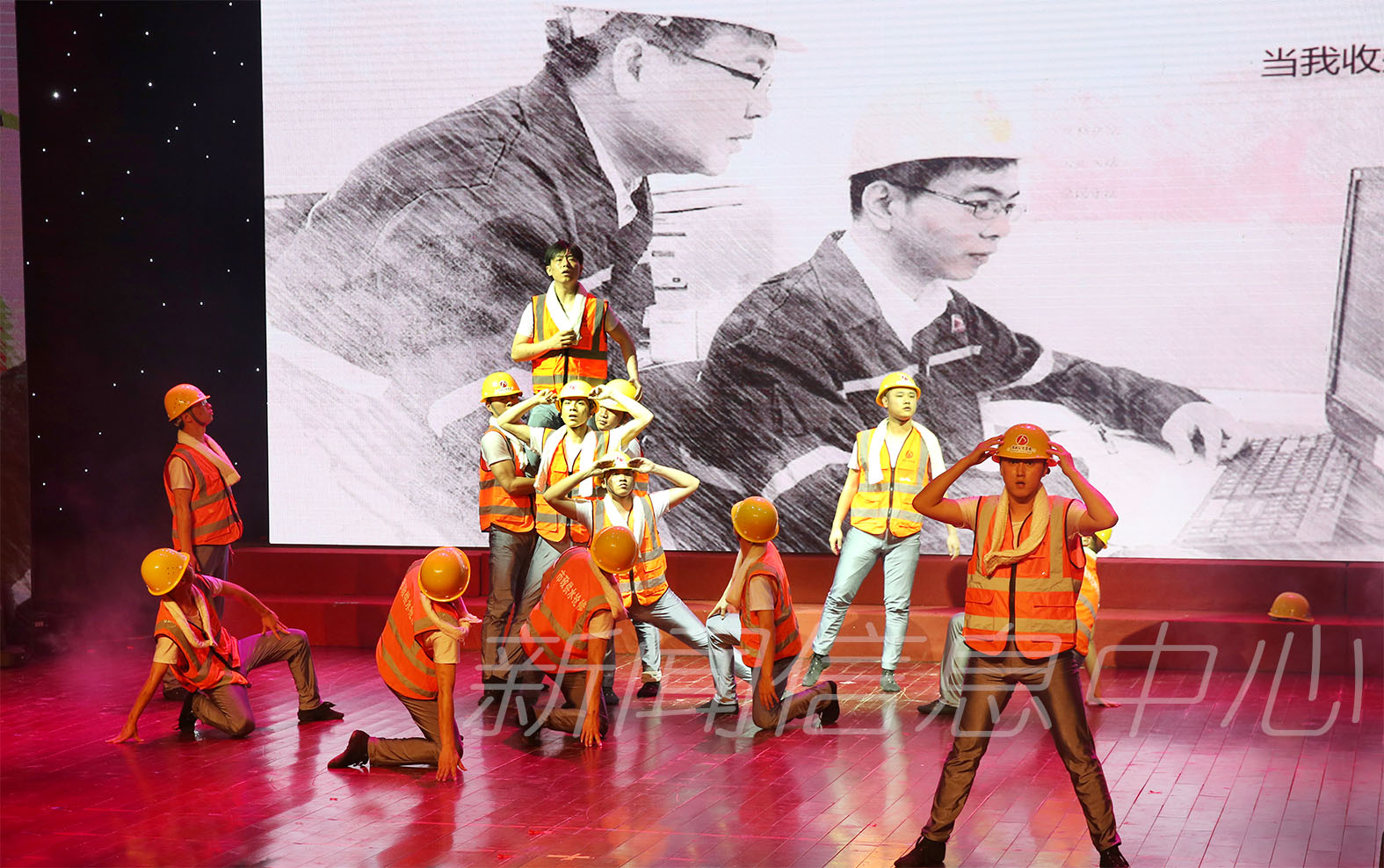 全省各界青年文艺汇演在我校举行